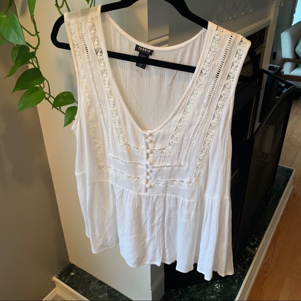 Torrid size 1 white tank